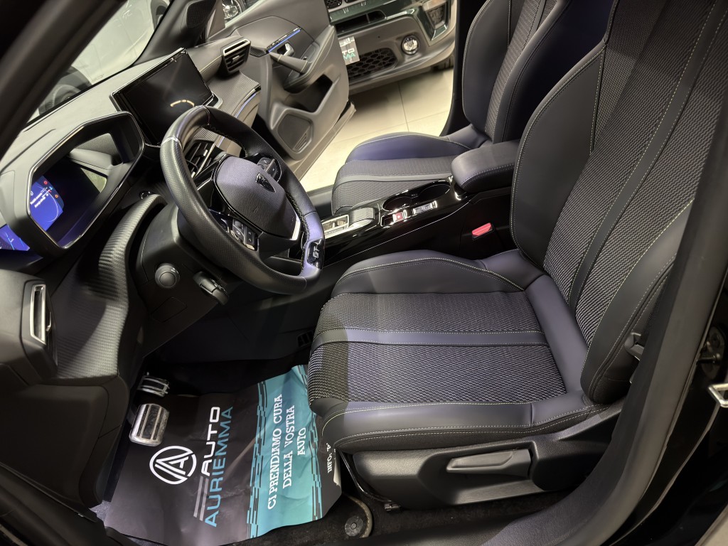 PEUGEOT 208 1200 HYBRID 145 CV EDCS6 GT